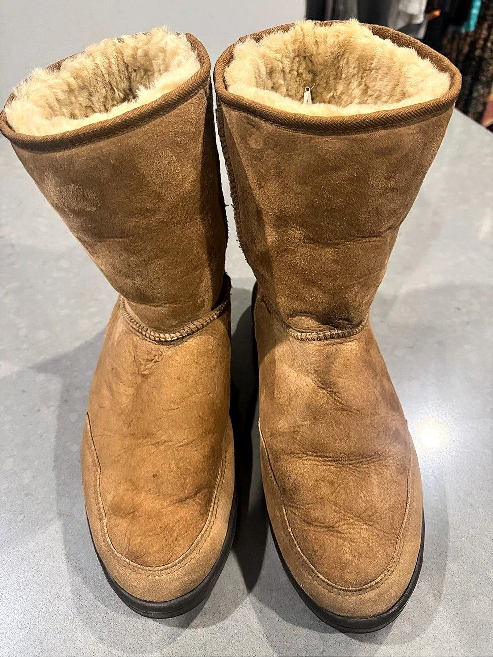UGG Ultra Short Mens #5220A Chestnut Boots US 12